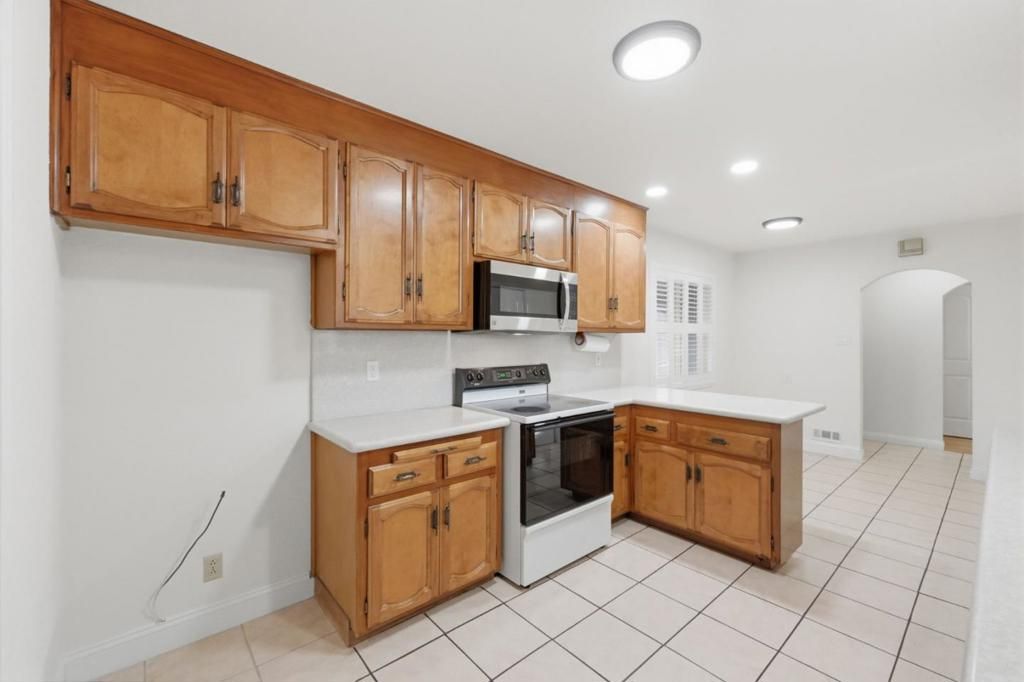 Image 12 of property listing at 762 Westridge Drive, San Jose, CA 95117