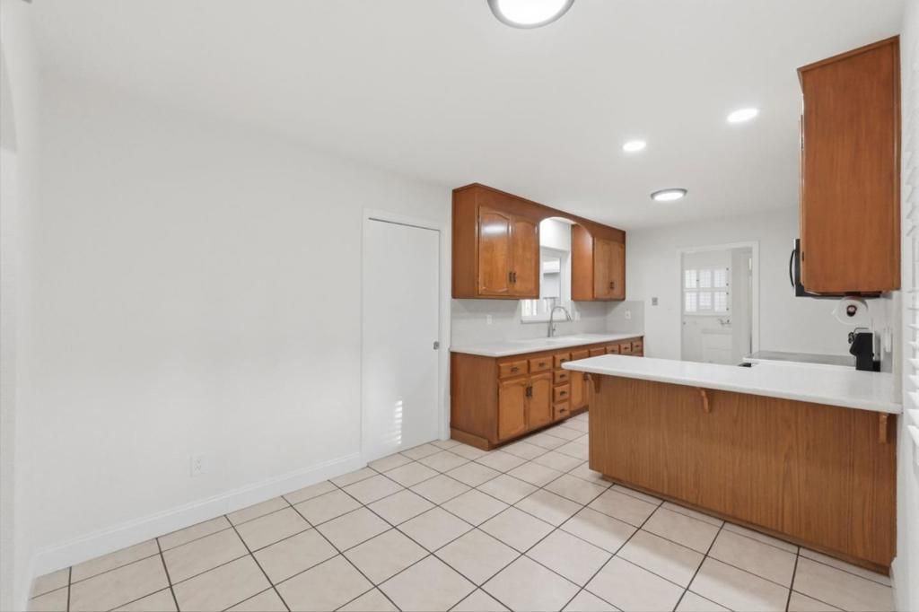 Image 9 of property listing at 762 Westridge Drive, San Jose, CA 95117