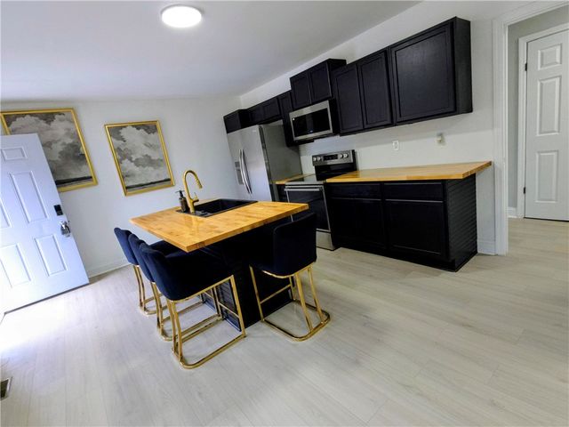 226 Holder Street, Pickens, SC 29671