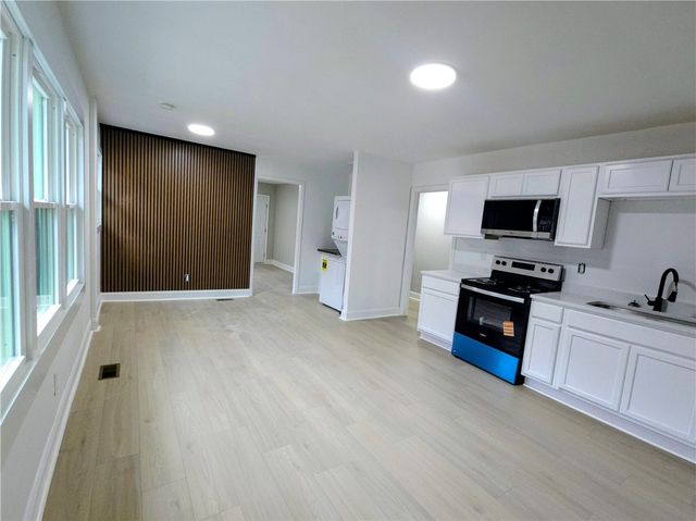 226 Holder Street, Pickens, SC 29671