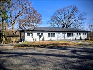 226 Holder Street, Pickens, SC 29671