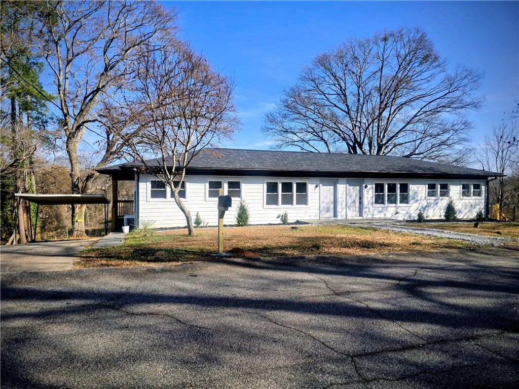 226 Holder Street, Pickens, SC 29671