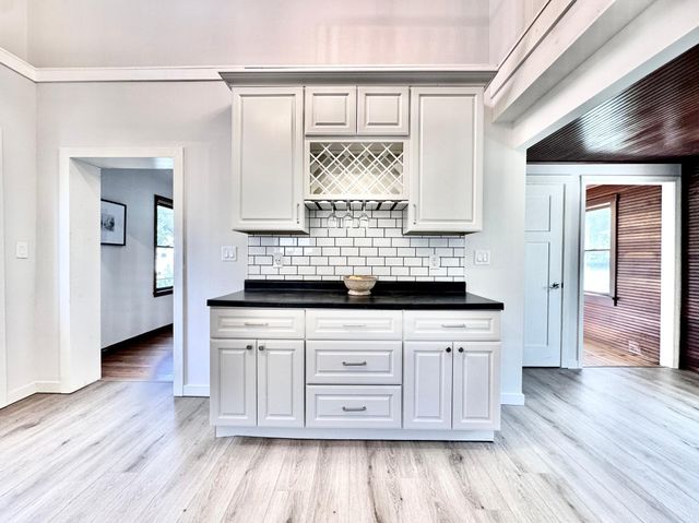 2658 6th Avenue E, North Saint Paul, MN 55109