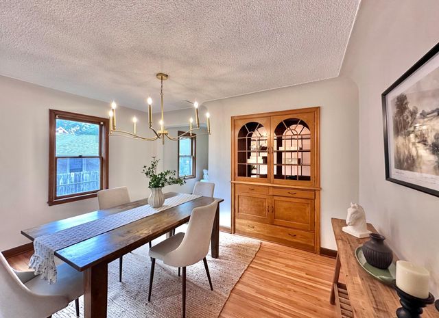 2658 6th Avenue E, North Saint Paul, MN 55109