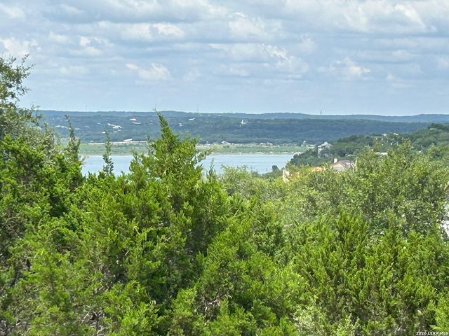 144 N SCENIC LOOP, Canyon Lake, TX 78133