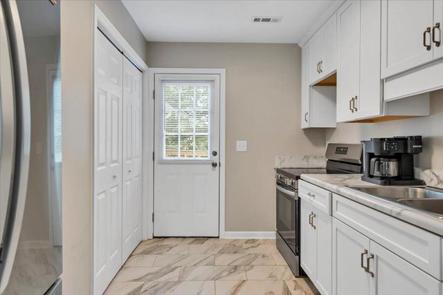 139 Dalewood LN, Rocky Mount, VA 24151