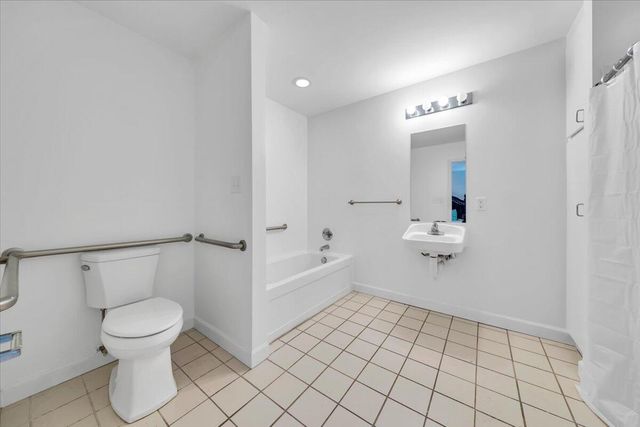 139 Dalewood LN, Rocky Mount, VA 24151