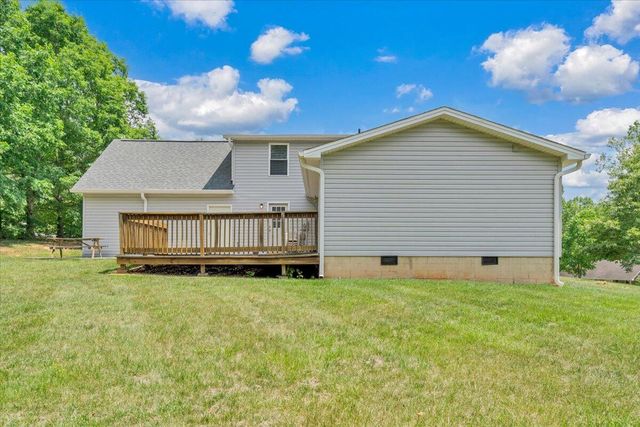 139 Dalewood LN, Rocky Mount, VA 24151