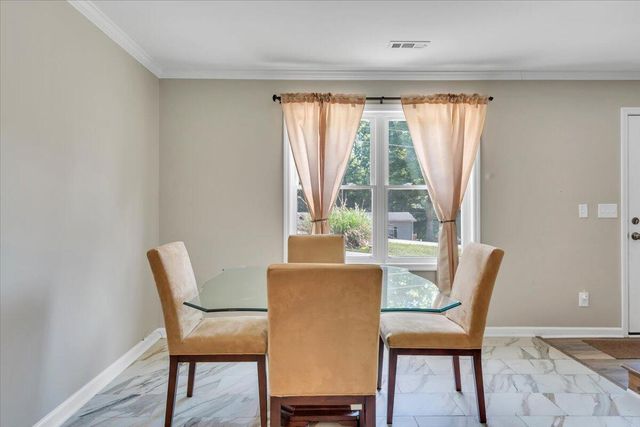 139 Dalewood LN, Rocky Mount, VA 24151