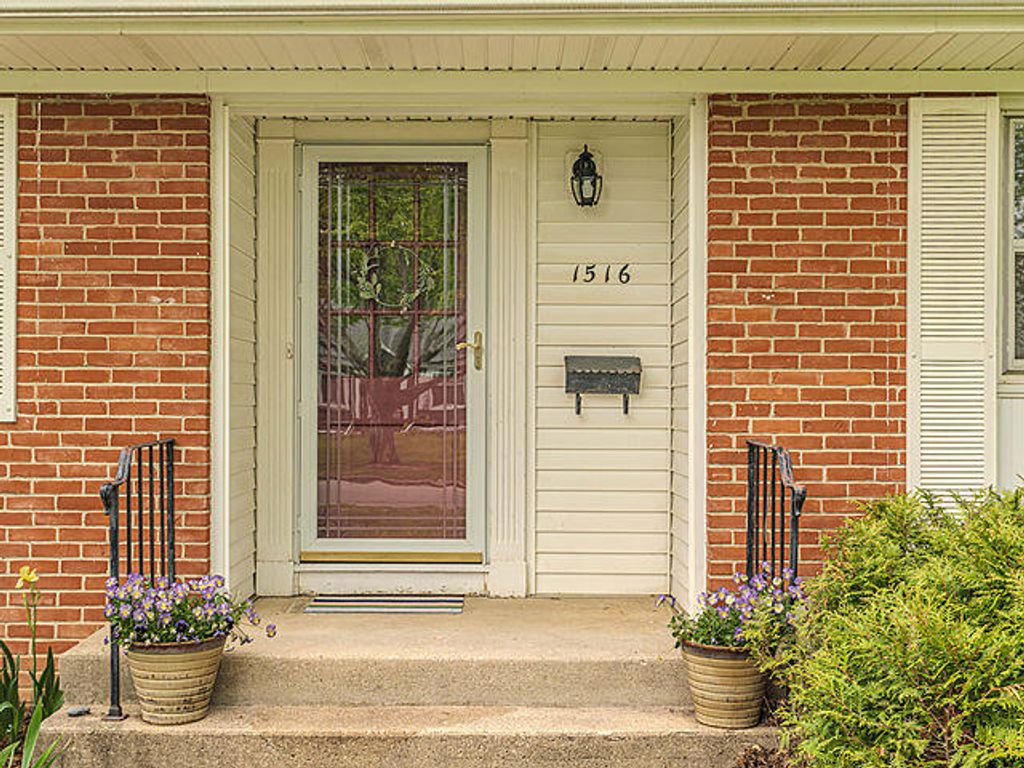1516 Arborview Boulevard, Ann Arbor, MI 48103