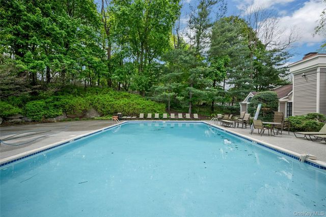 1102 Pondside Drive, White Plains, NY 10607