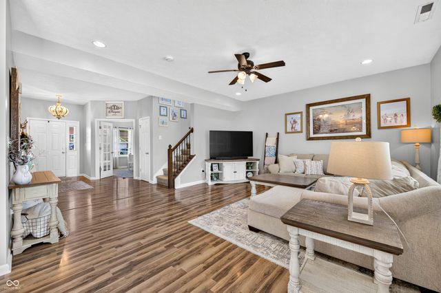4372 Stubbington Lane, Indianapolis, IN 46239