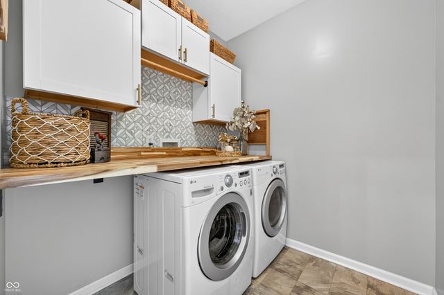 4372 Stubbington Lane, Indianapolis, IN 46239