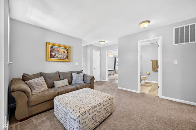 4372 Stubbington Lane, Indianapolis, IN 46239