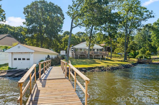 309 Shoreline Drive, Lexington, NC 27292