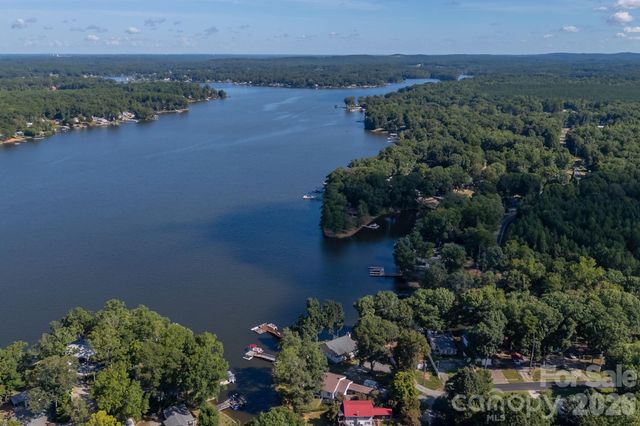 309 Shoreline Drive, Lexington, NC 27292