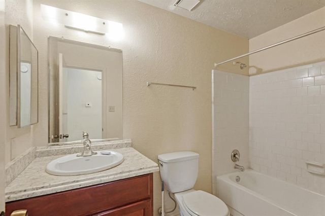 8731 Croteau Drive, Houston, TX 77044
