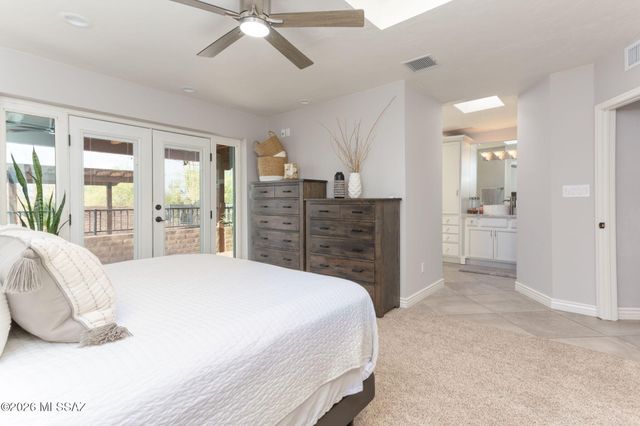 6040 W Peregrine Way, Tucson, AZ 85745