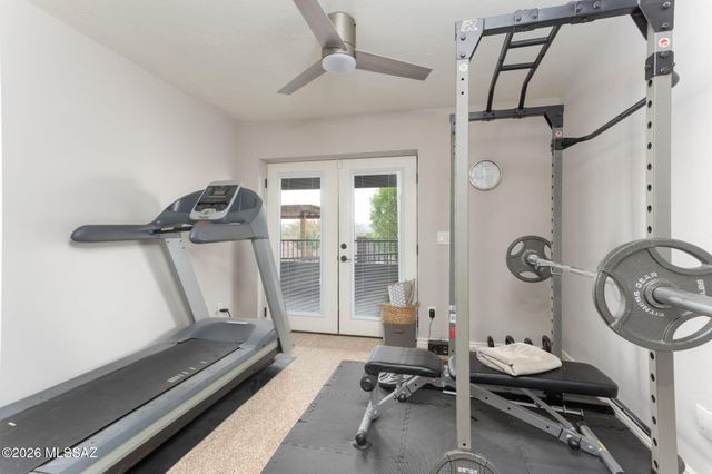 6040 W Peregrine Way, Tucson, AZ 85745