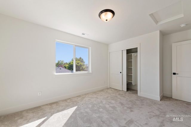 1279 W Malbar St, Meridian, ID 83646