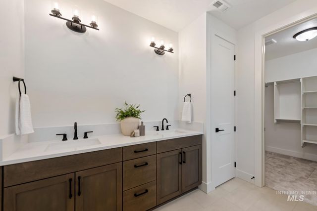 1279 W Malbar St, Meridian, ID 83646