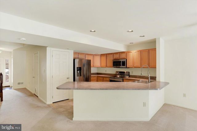 423 PARK VIEW DR, Harrisburg, PA 17110