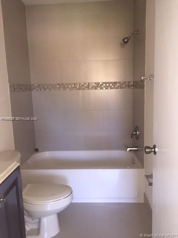 945 NE 33rd Ter 203, Homestead, FL 33033