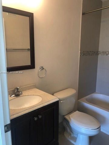 945 NE 33rd Ter 203, Homestead, FL 33033