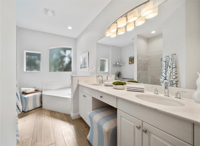 1235 Winding Oaks Circle E 503, Vero Beach, FL 32963