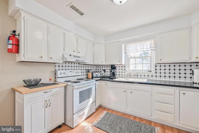 1202 MARYLAND AVE, Cape May, NJ 08204