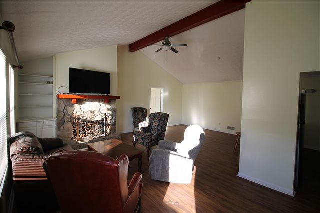 5292 Bells Ferry Road, Acworth, GA 30102