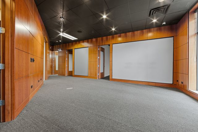 1502 W Chicago Avenue, Chicago, IL 60642