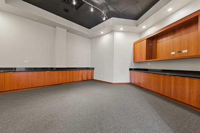 1502 W Chicago Avenue, Chicago, IL 60642