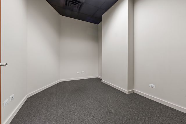 1502 W Chicago Avenue, Chicago, IL 60642