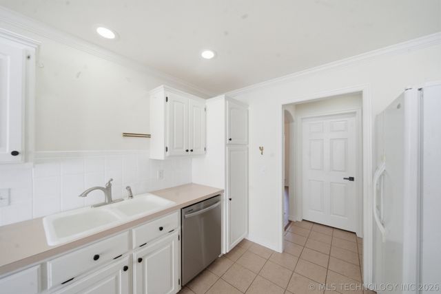 8931 E 62nd Place S, Tulsa, OK 74133