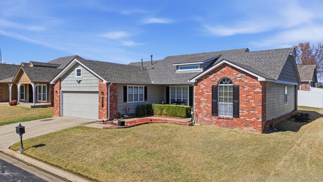 8931 E 62nd Place S, Tulsa, OK 74133