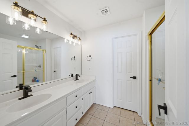 8931 E 62nd Place S, Tulsa, OK 74133