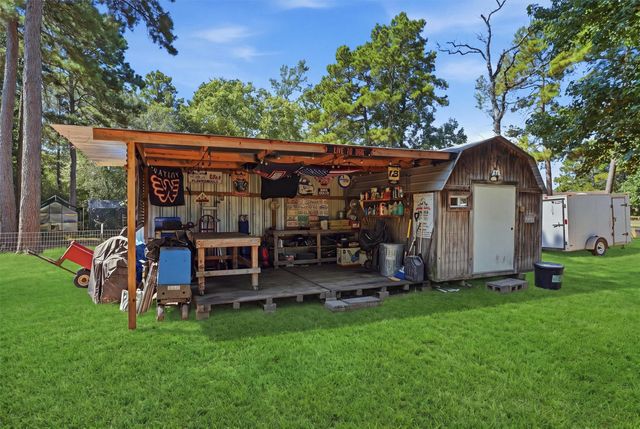 104 Plantation Drive, Waller, TX 77484