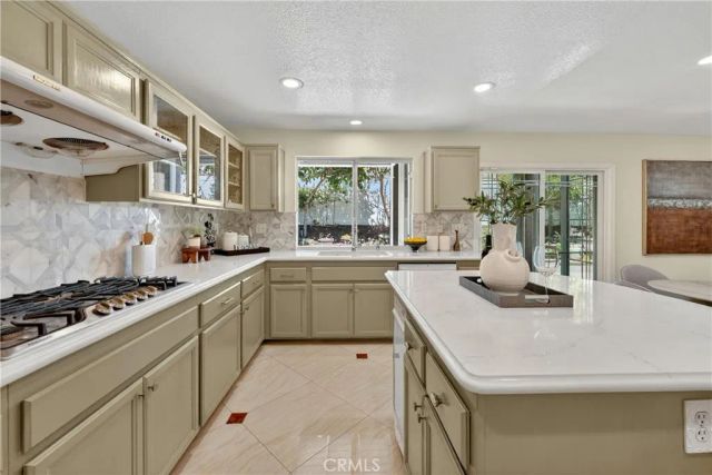 7 Carriage, Irvine, CA 92602