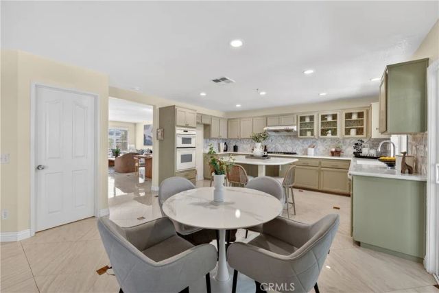 7 Carriage, Irvine, CA 92602