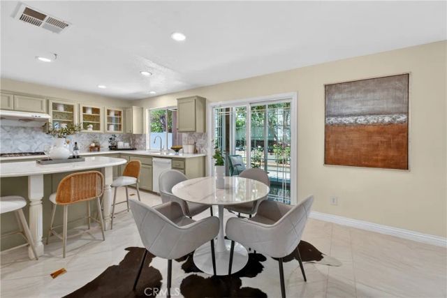 7 Carriage, Irvine, CA 92602