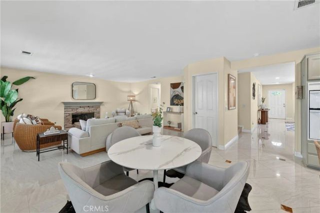 7 Carriage, Irvine, CA 92602