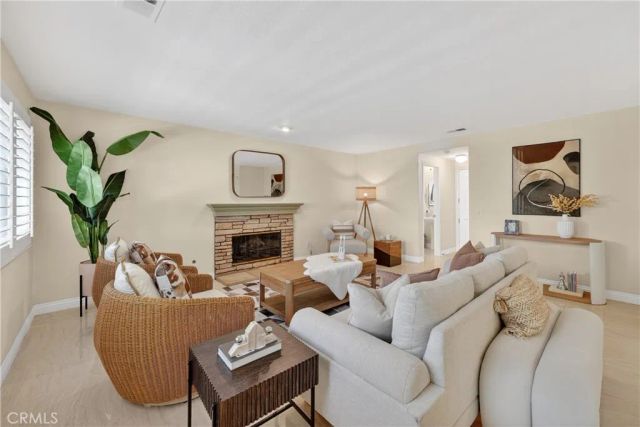 7 Carriage, Irvine, CA 92602