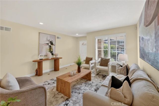 7 Carriage, Irvine, CA 92602