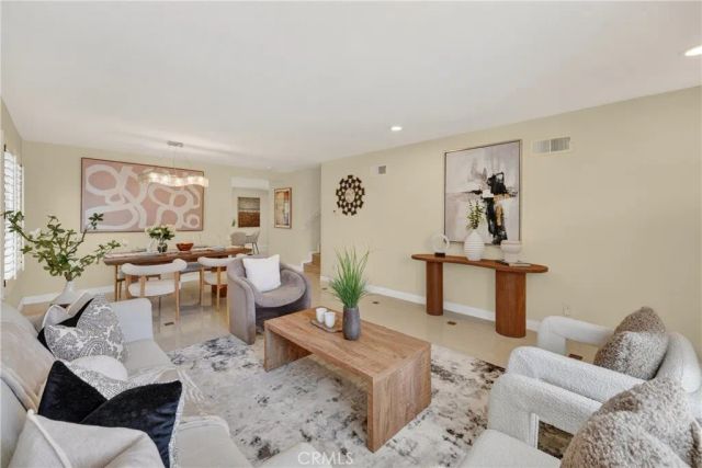 7 Carriage, Irvine, CA 92602