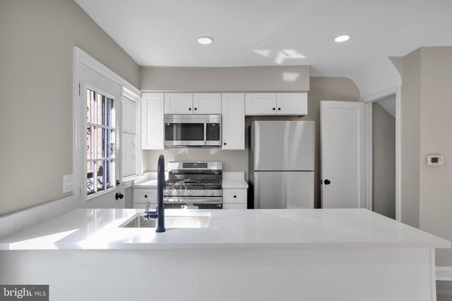 2411 SAVANNAH ST SE, Washington, DC 20020