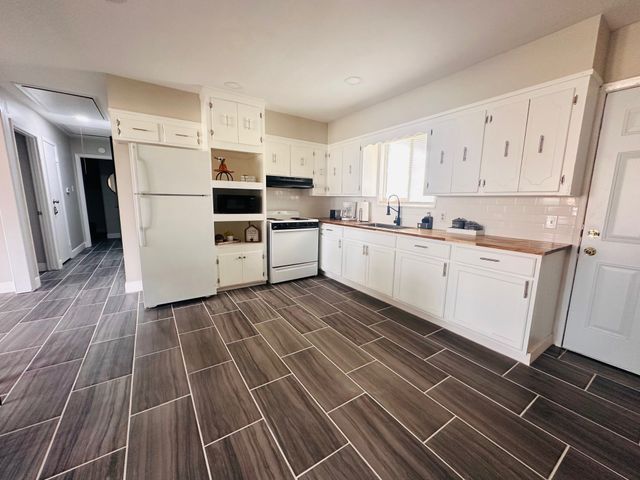 3224 Galaxy Drive, Bossier City, LA 71112