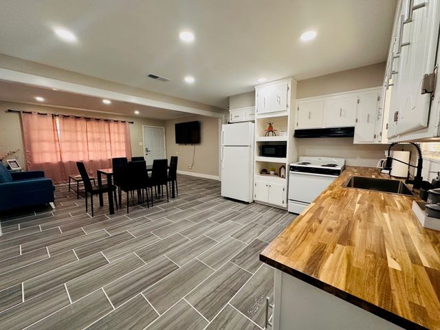 3224 Galaxy Drive, Bossier City, LA 71112