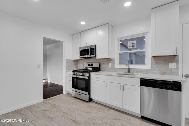 1037 Savannah Street, Toms River, NJ 08753