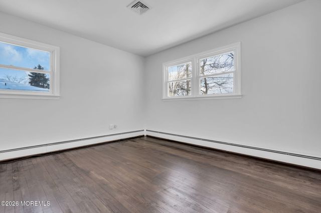 1037 Savannah Street, Toms River, NJ 08753